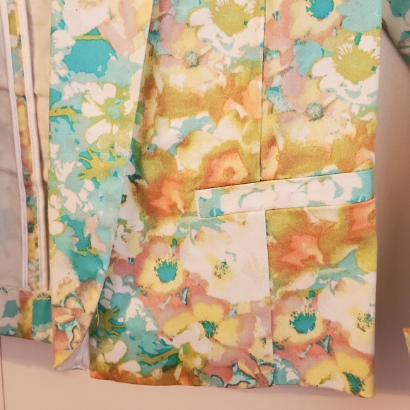 Maurices Floral Open Front Blazer - Picture 4 of 8